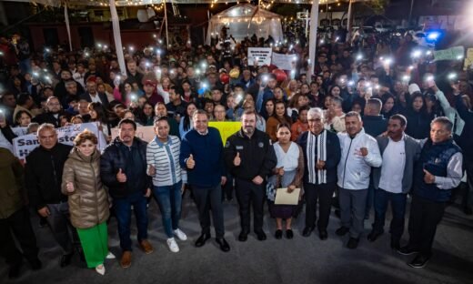 Ricardo Moreno ilumina San Andrés Cuexcontitlán