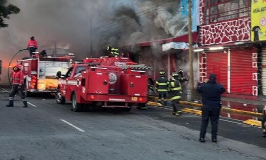 Cuerpos de emergencia atienden incendio en zona de terminal Toluca