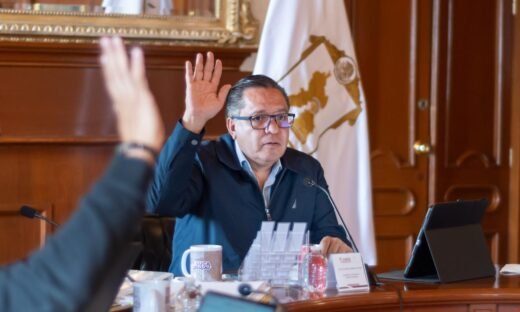 Dona Toluca dos terrenos para centros educativos