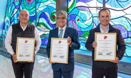 Orgullo UAEMéx; reconocen a tres ingenieros por su trayectoria