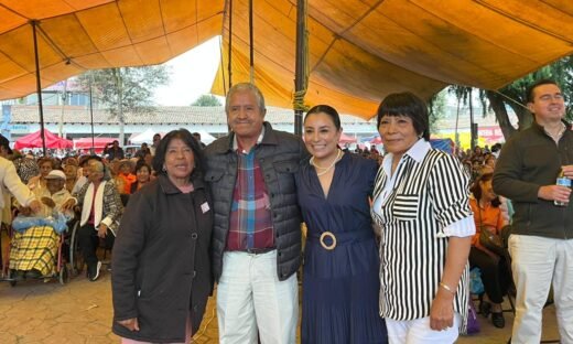 Con música, alegría y reconocimiento, el gobierno de Joaquín Ruiz celebra a los adultos mayores de Xonacatlán