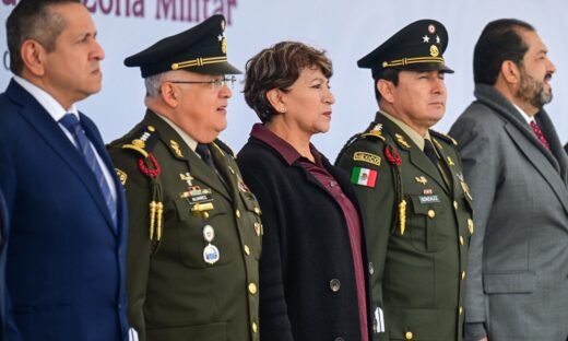 Delfina Gómez atestigua cambio de mando en la 22/a Zona Militar