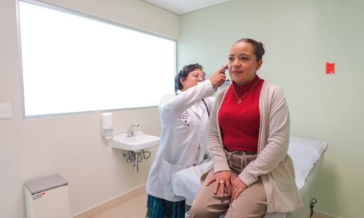 Claudia Sheinbaum y Delfina Gómez proyectan 905 consultorios de salud en Edoméx para 2027
